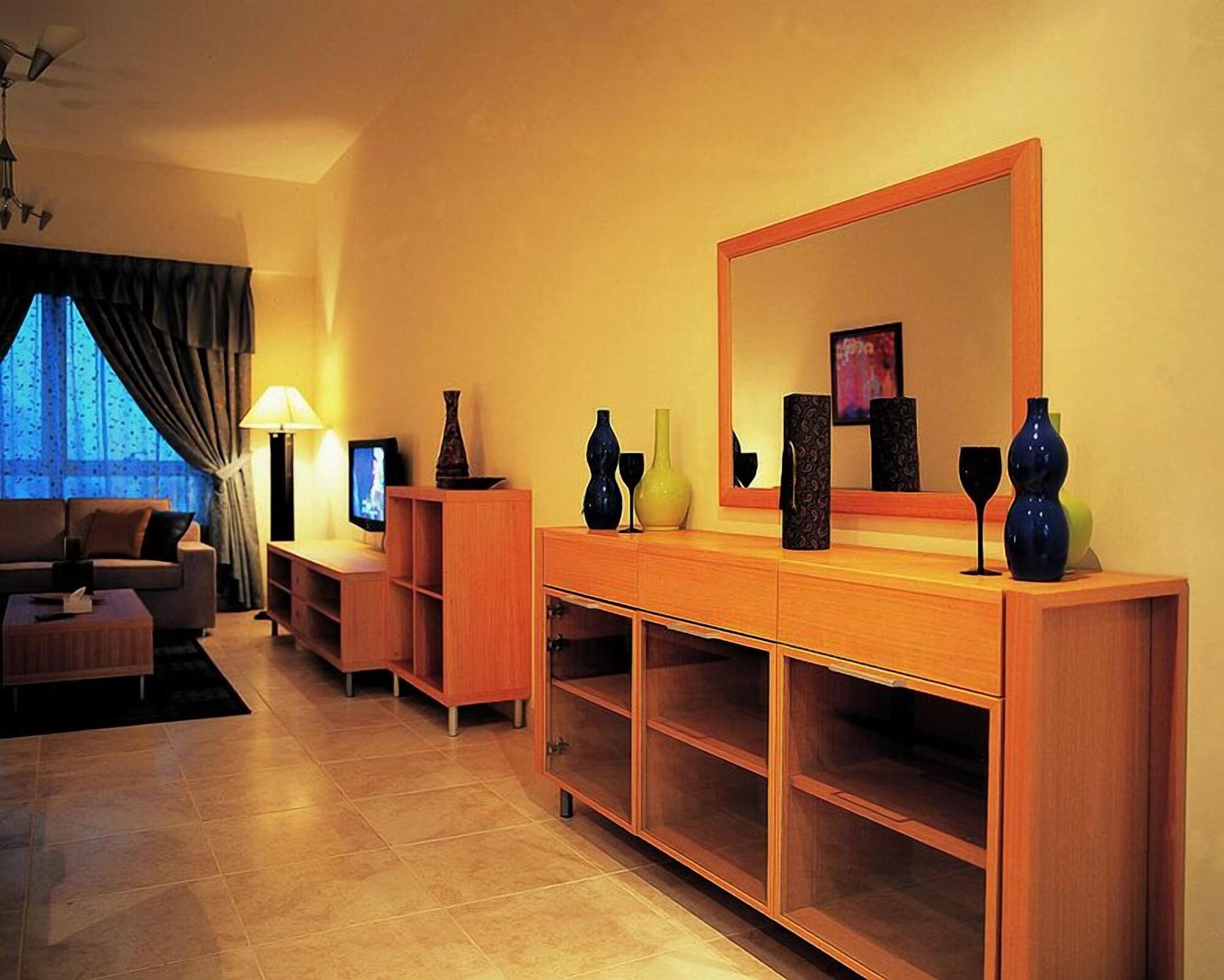דובאי Al Raya Hotel Apartments מראה חיצוני תמונה