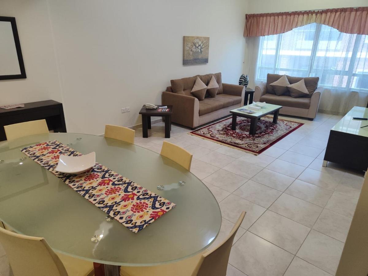 דובאי Al Raya Hotel Apartments מראה חיצוני תמונה