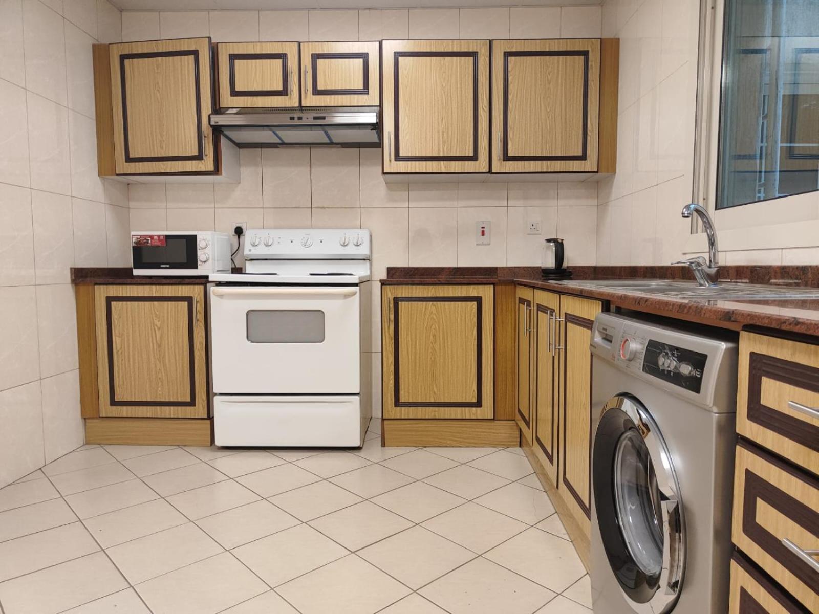 דובאי Al Raya Hotel Apartments מראה חיצוני תמונה