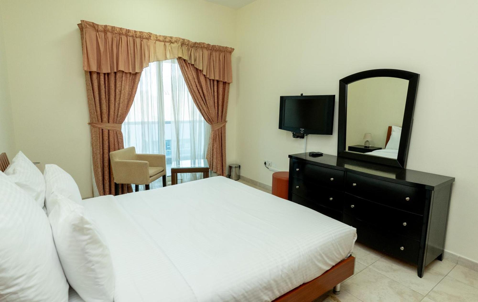 דובאי Al Raya Hotel Apartments מראה חיצוני תמונה