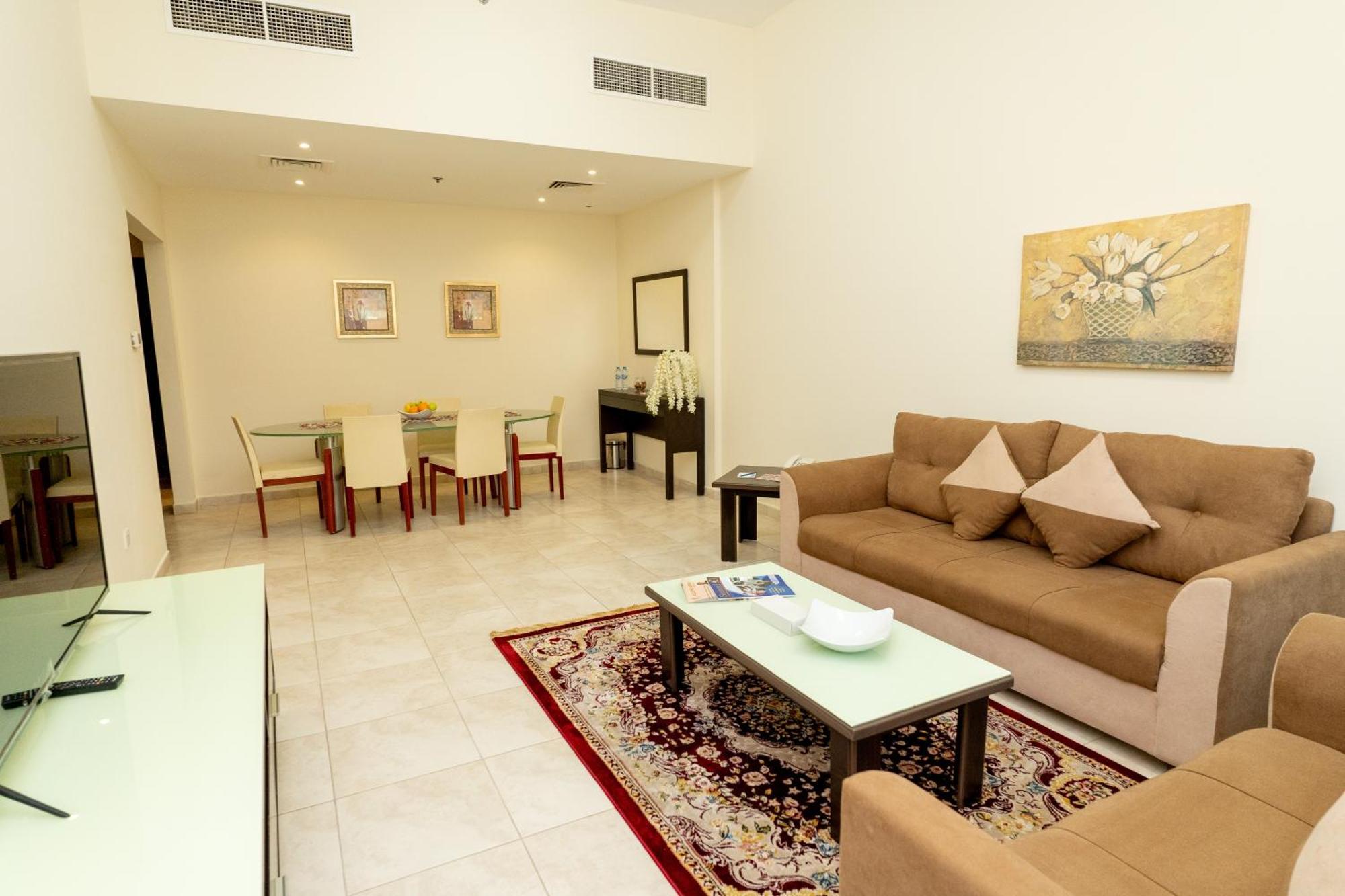 דובאי Al Raya Hotel Apartments מראה חיצוני תמונה