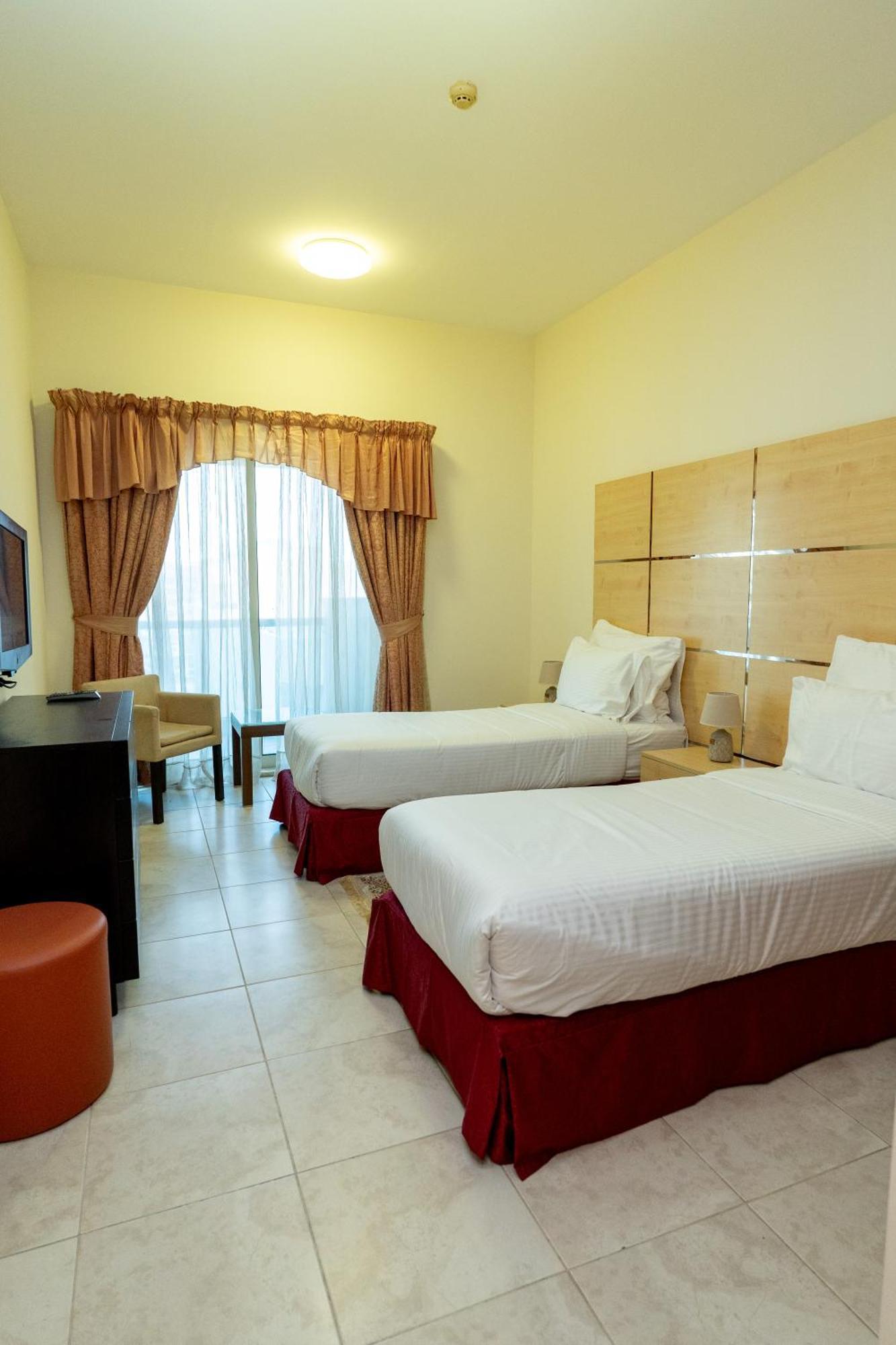 דובאי Al Raya Hotel Apartments מראה חיצוני תמונה