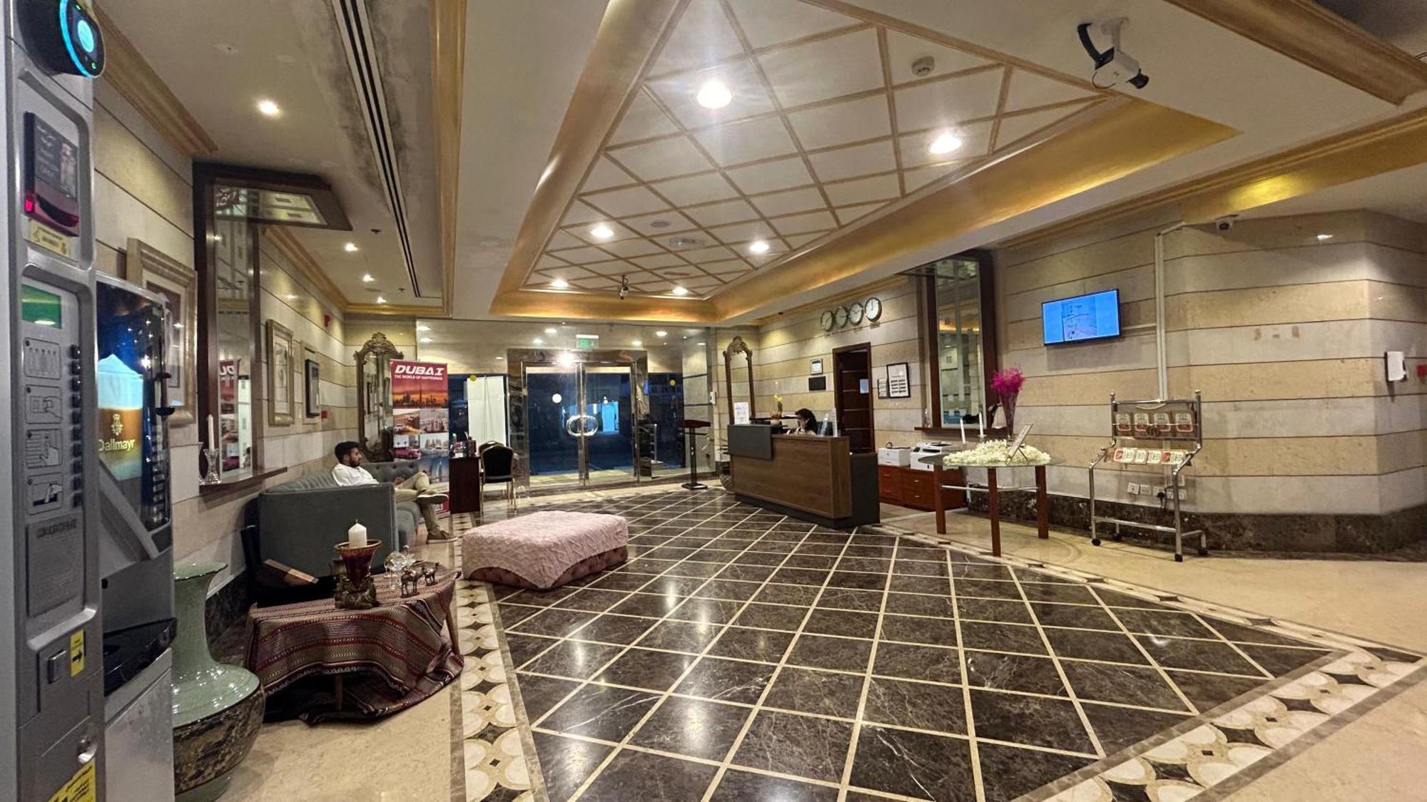 דובאי Al Raya Hotel Apartments מראה חיצוני תמונה