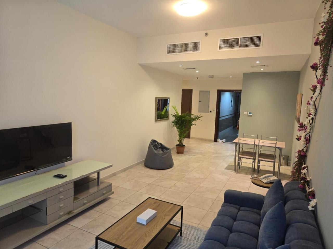 דובאי Al Raya Hotel Apartments מראה חיצוני תמונה